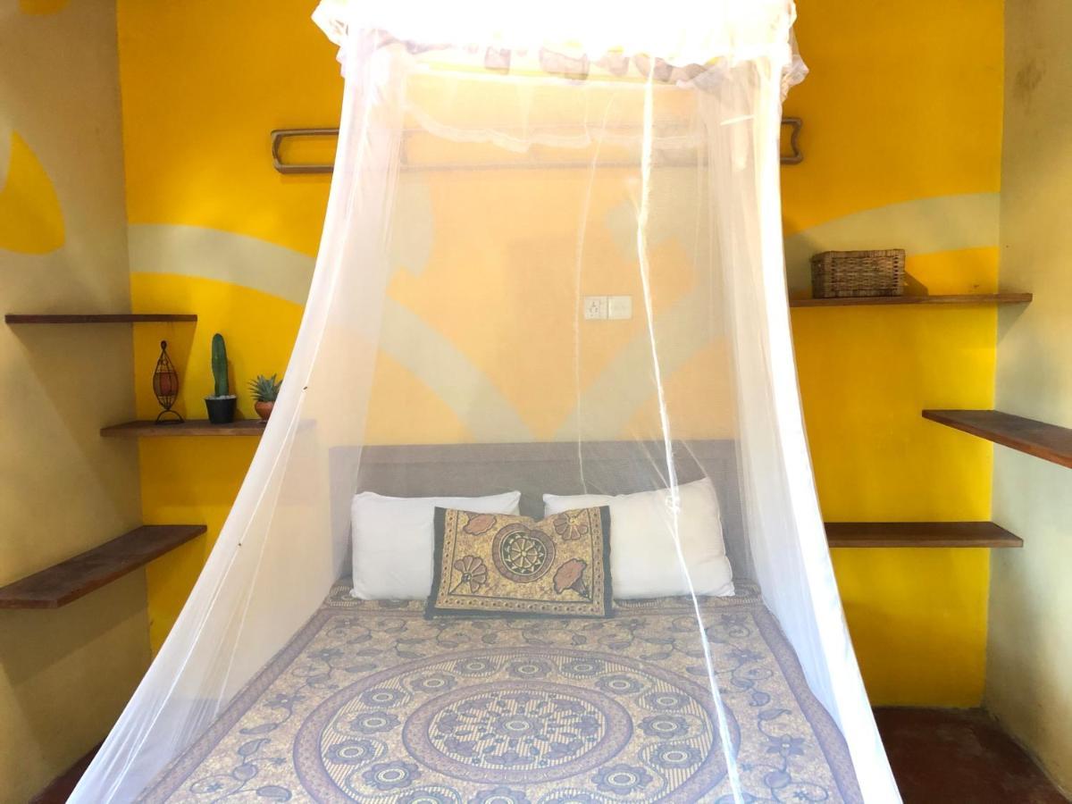 Kite House Cafe Bed and Breakfast Kalpitiya Exterior foto